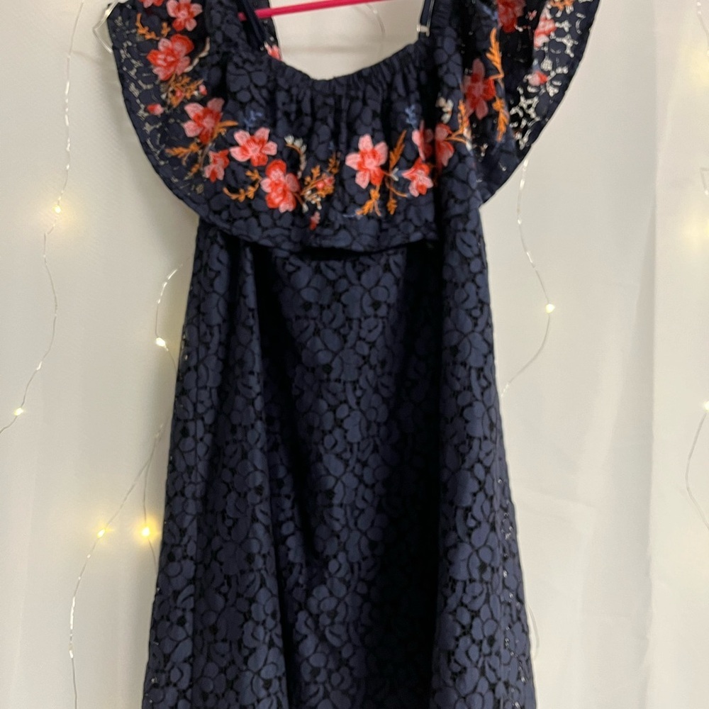 Blue pepper small lace dress​​